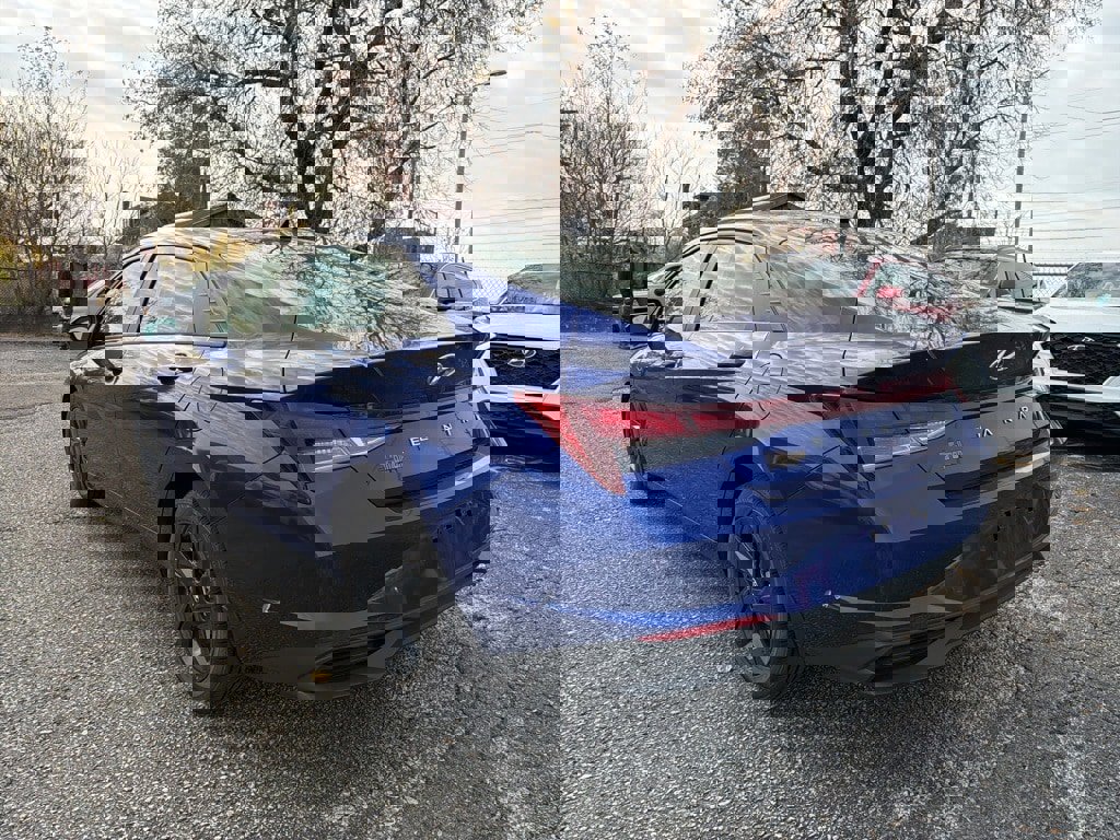 Certified 2022 Hyundai Elantra SEL image 5