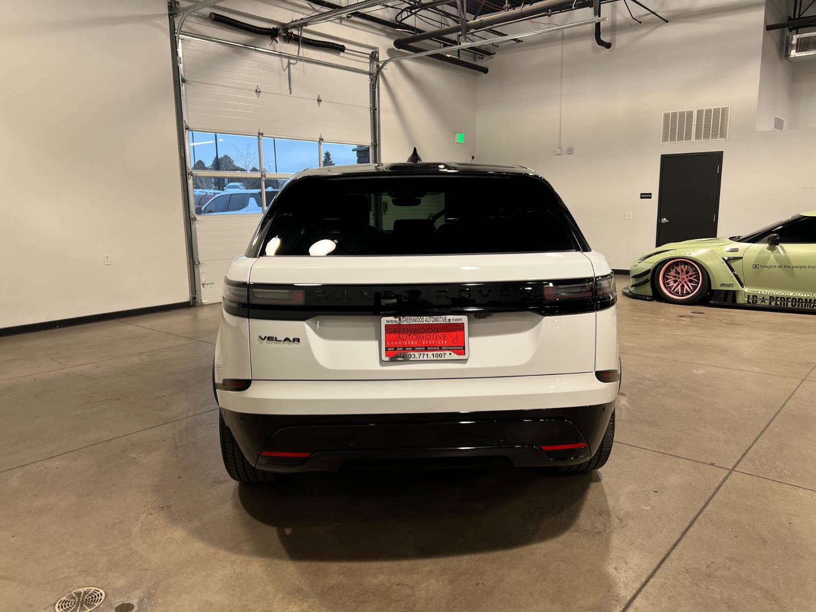 Used 2026 Land Rover Range Rover Velar Dynamic SE image 4