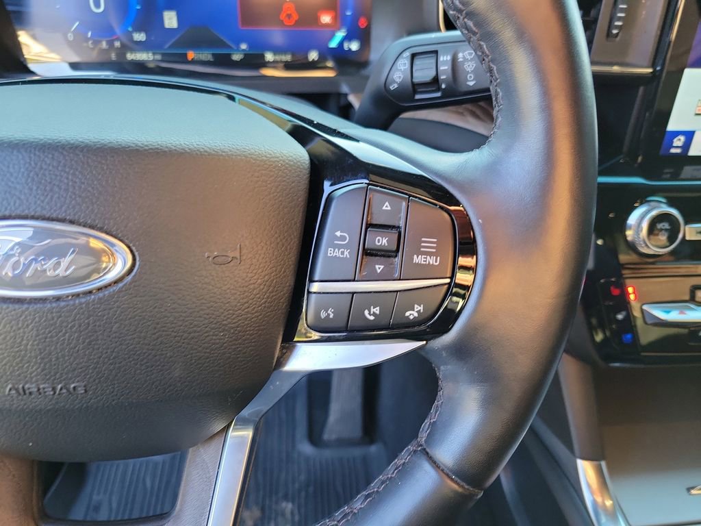 Used 2022 Ford Explorer Platinum w/ Equipment Group 601A image 19