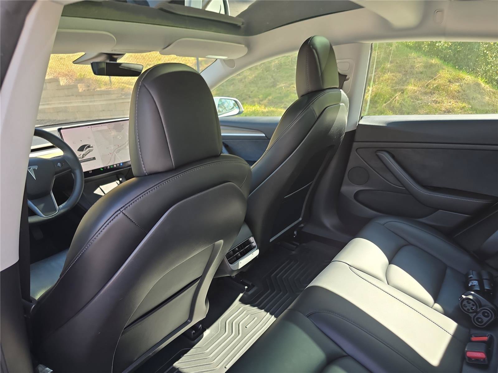 Used 2021 Tesla Model 3 Standard Range Plus RWD image 16