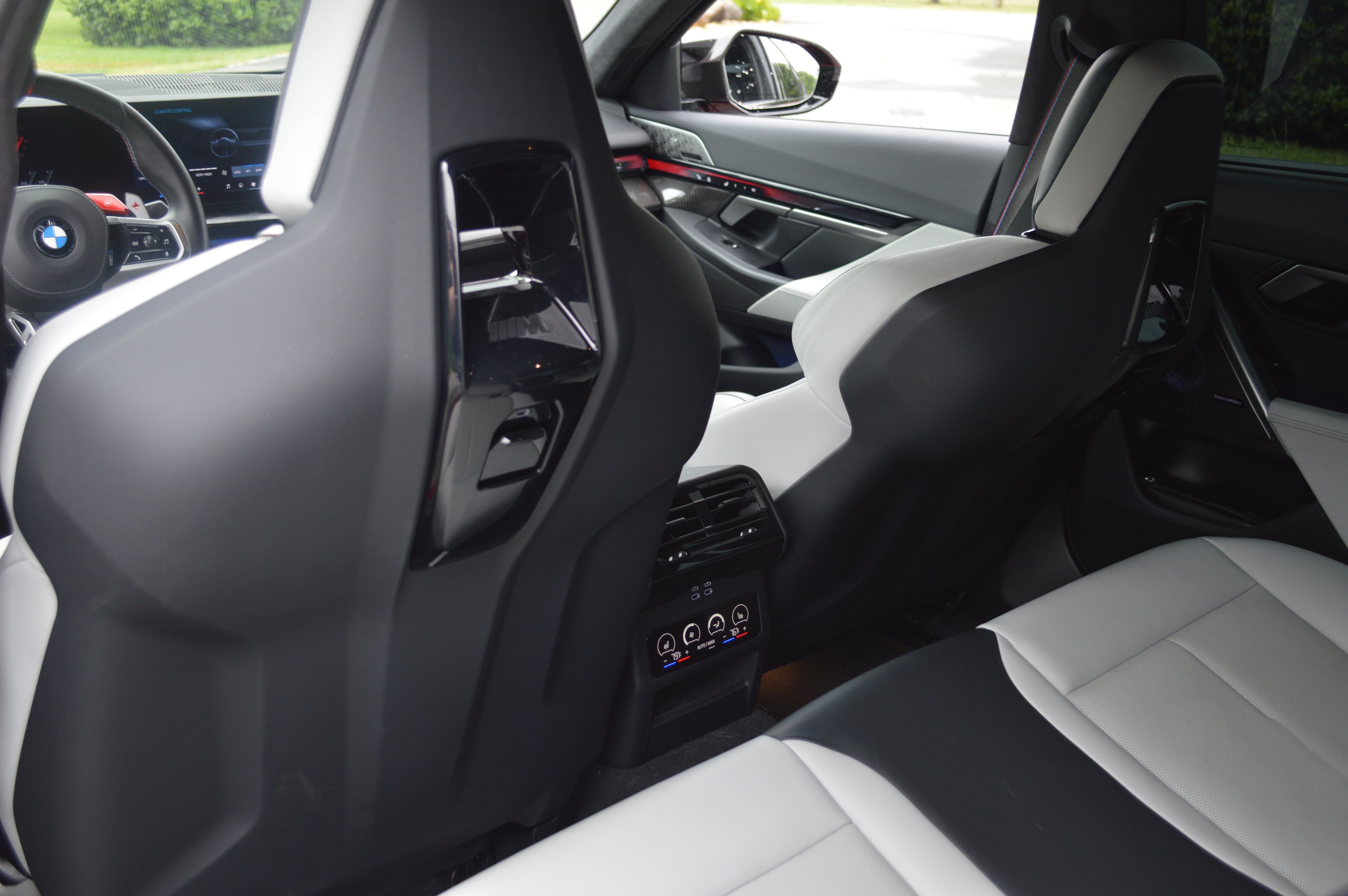 Used 2025 BMW M5 AWD/4WD image 34