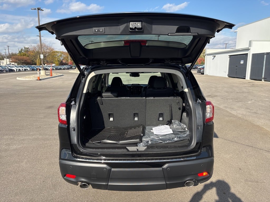 New 2025 Subaru Ascent Bronze Edition w/ Onyx Package image 7