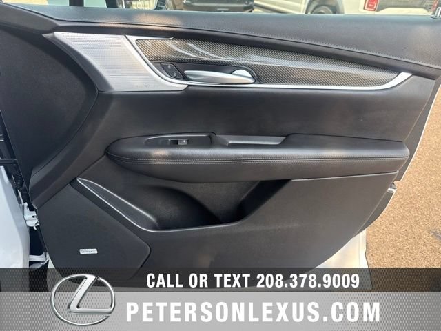 Used 2023 Cadillac XT5 Sportv w/ Technology Package AWD/4WD image 12