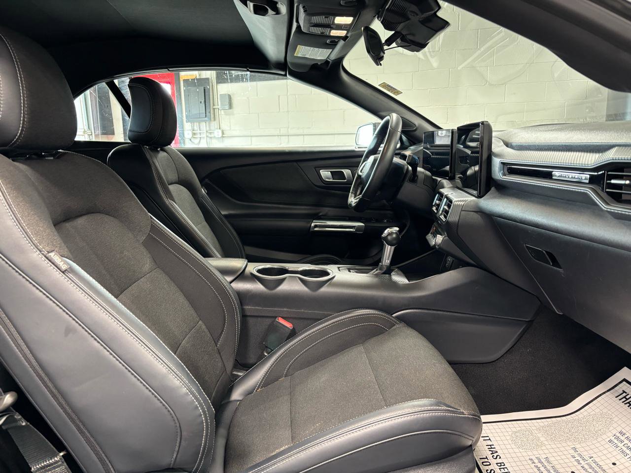 Used 2024 Ford Mustang Convertible image 13