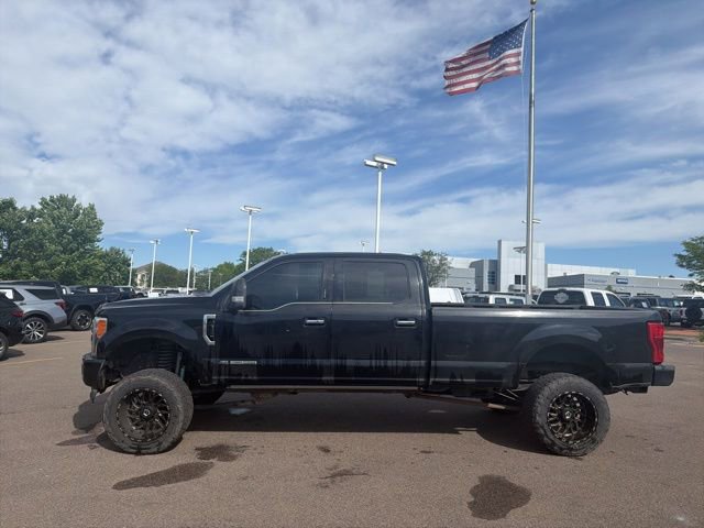 Used 2017 Ford F350 Platinum w/ Platinum Ultimate Package AWD/4WD image 2