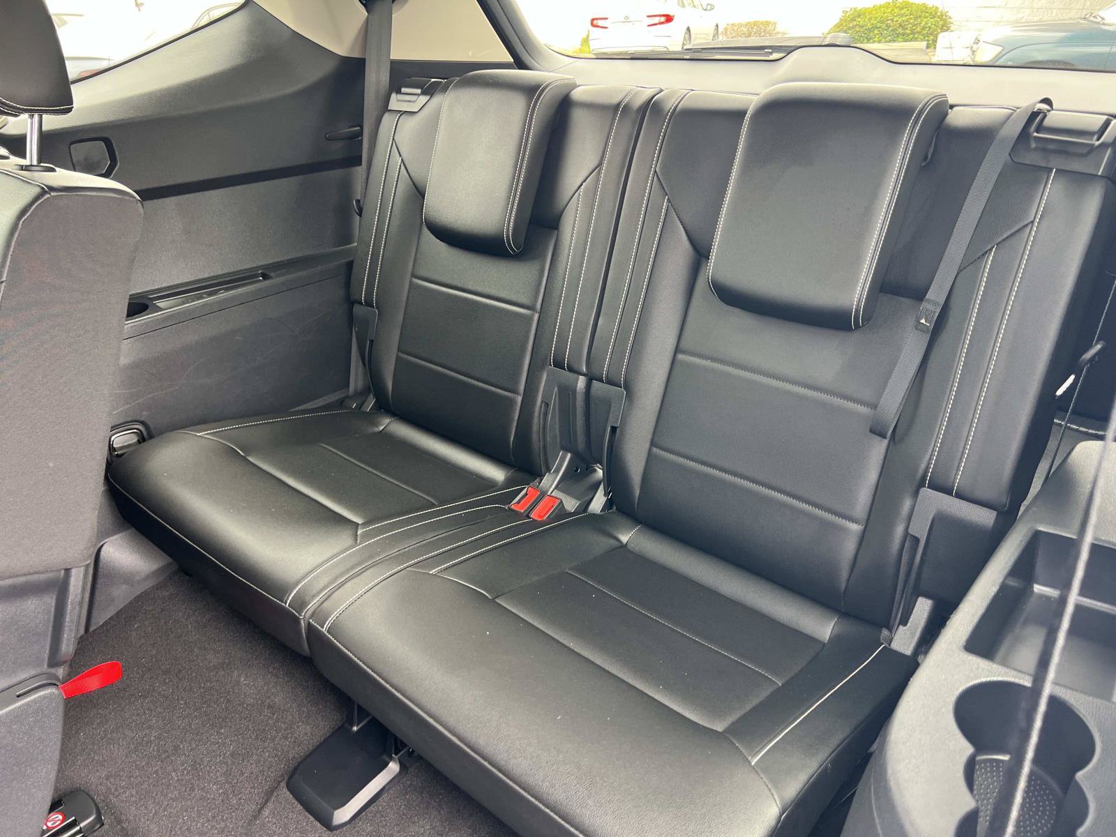 Certified 2023 Volkswagen Atlas SE w/ Black Wheel Package FWD image 22