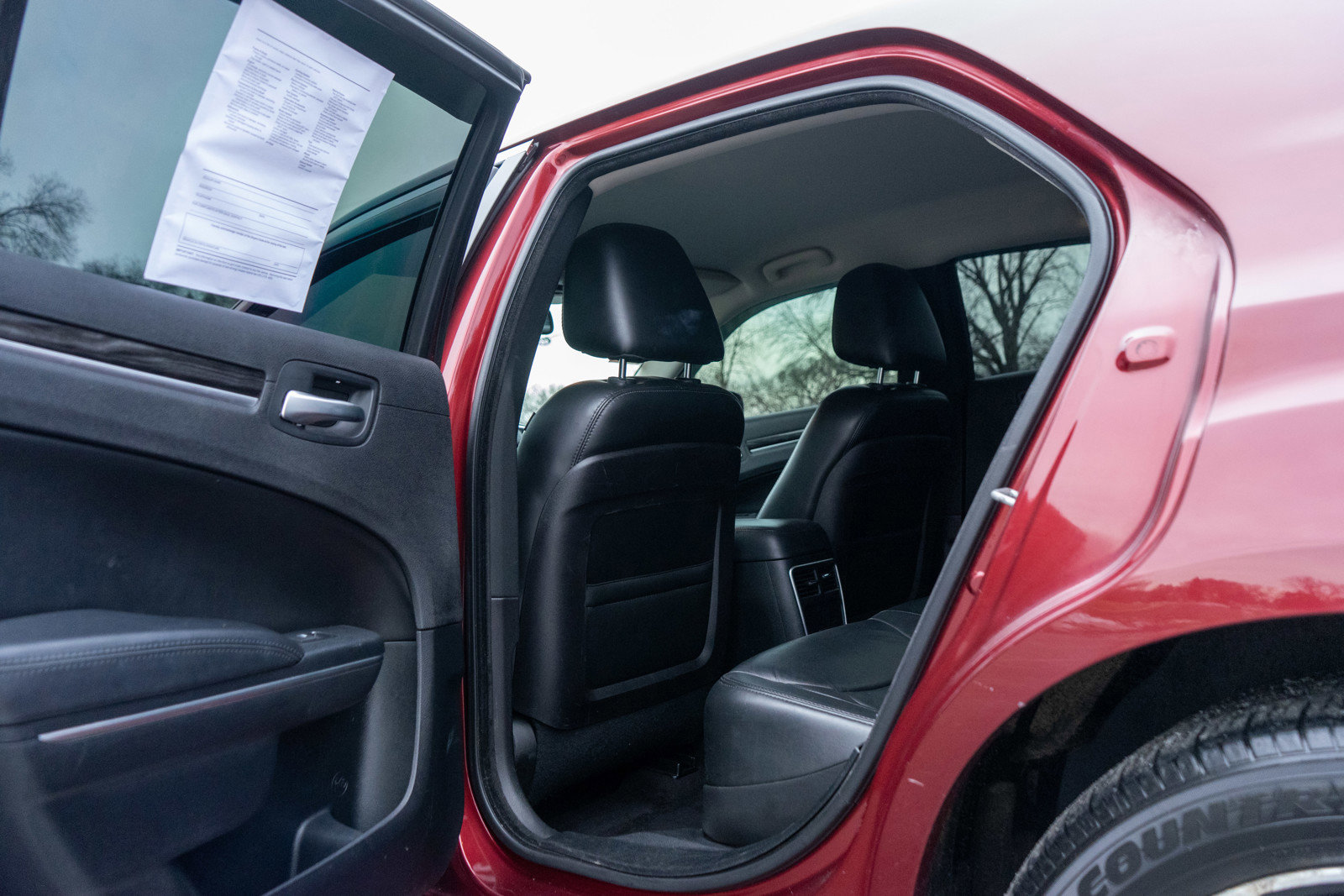 Used 2016 Chrysler 300 Limited image 26