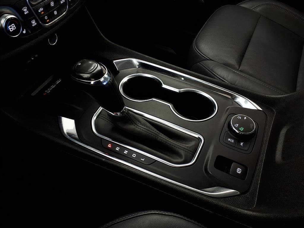 Used 2019 Chevrolet Traverse Premier image 21