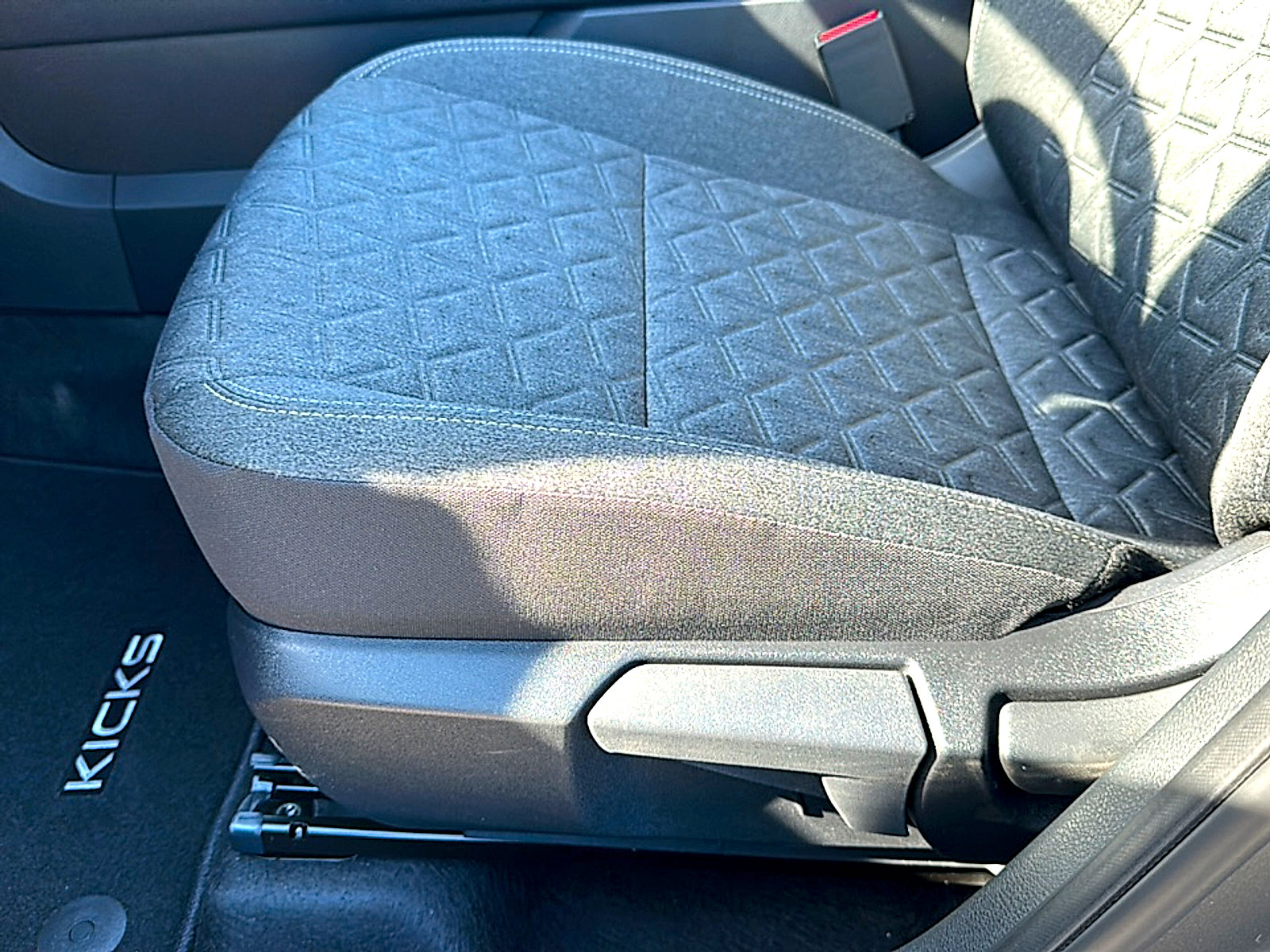 New 2026 Nissan Kicks SV w/ SV Premium Package image 12