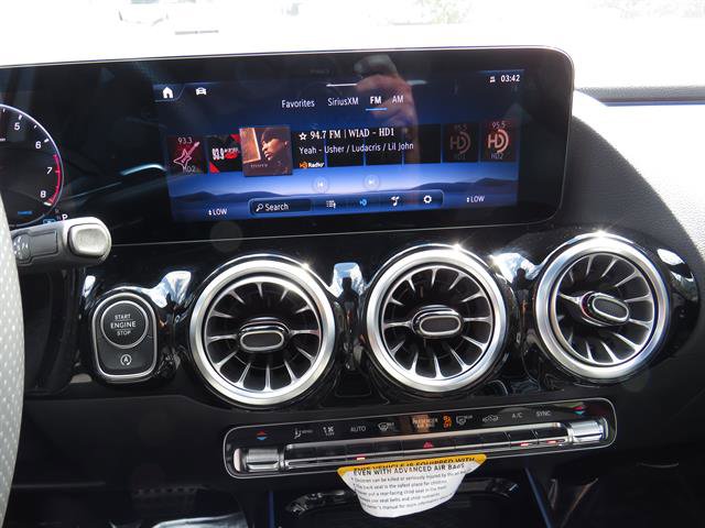 Used 2025 Mercedes-Benz GLA 35 AMG 4MATIC image 15