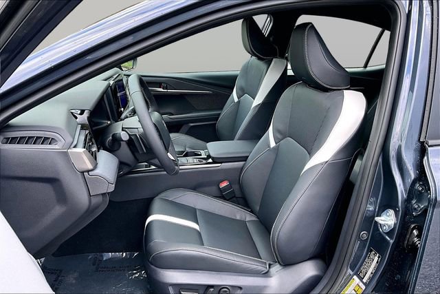 Used 2026 Toyota Camry SE image 24