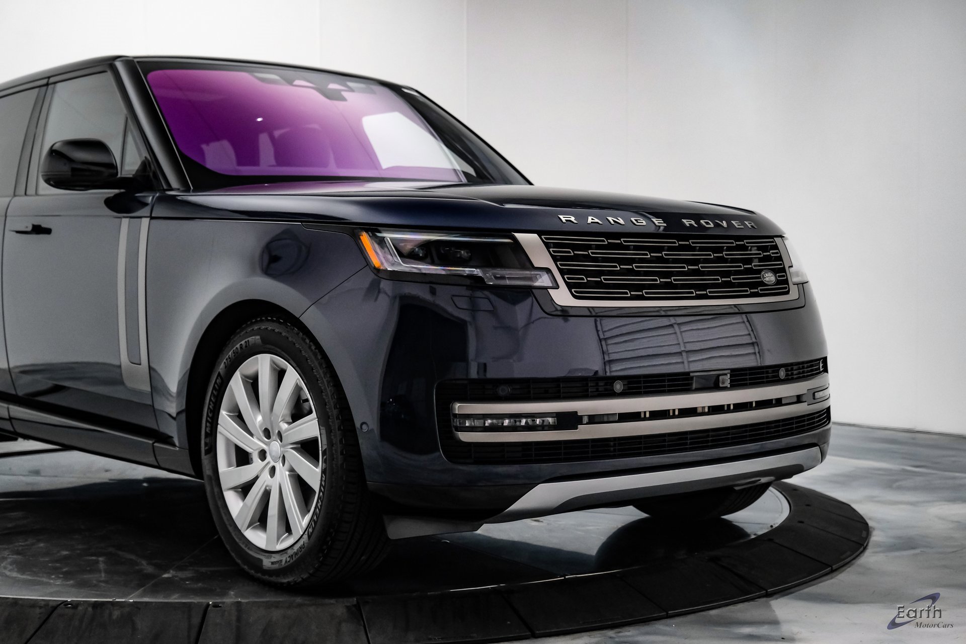 Used 2023 Land Rover Range Rover SE image 20