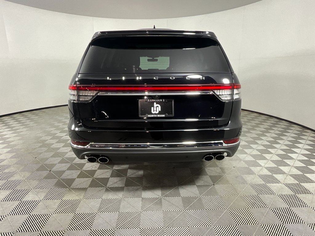 Used 2023 Lincoln Aviator 2WD w/ Premium Package image 8