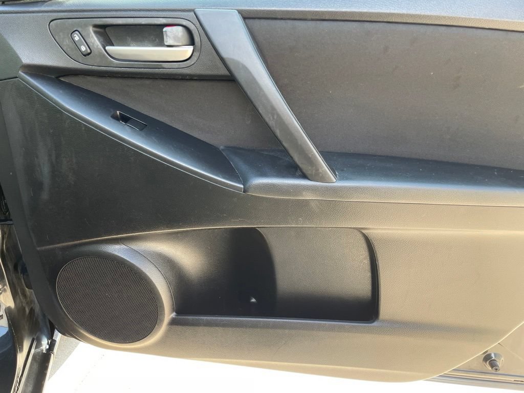 Used 2013 MAZDA MAZDA3 i Sport FWD image 26