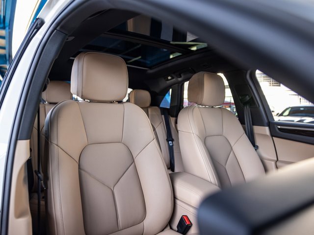 New 2026 Porsche Macan image 34