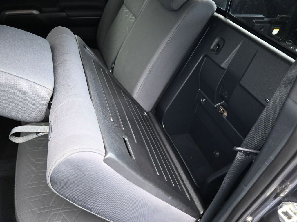 Used 2017 Toyota Tacoma TRD Off-Road image 35