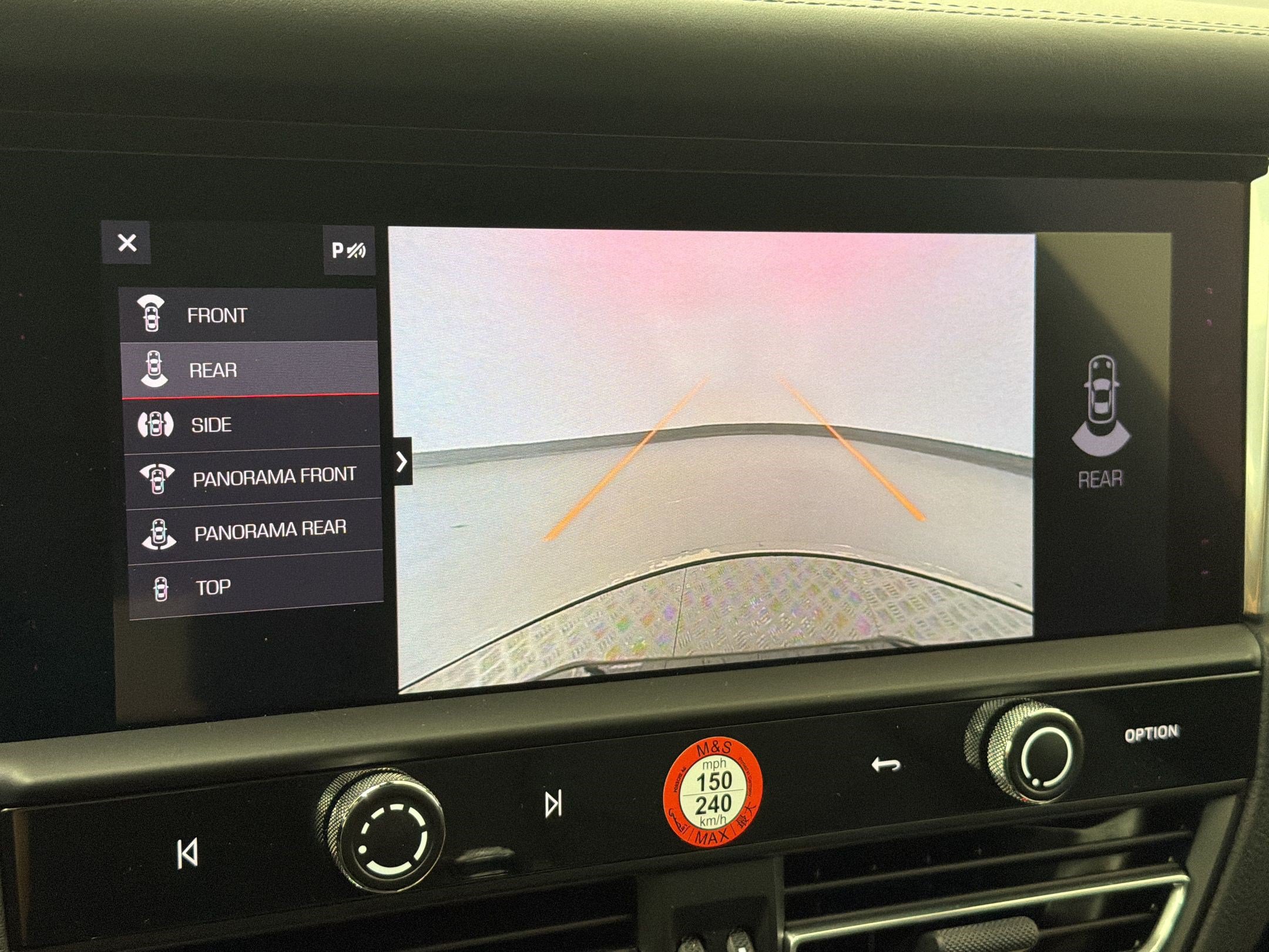 Used 2026 Porsche Macan AWD/4WD image 18