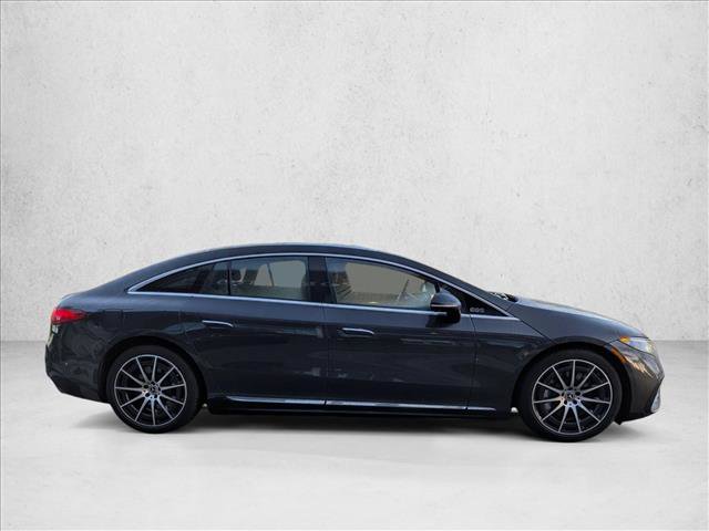 Used 2022 Mercedes-Benz EQS 580 4MATIC Sedan image 4