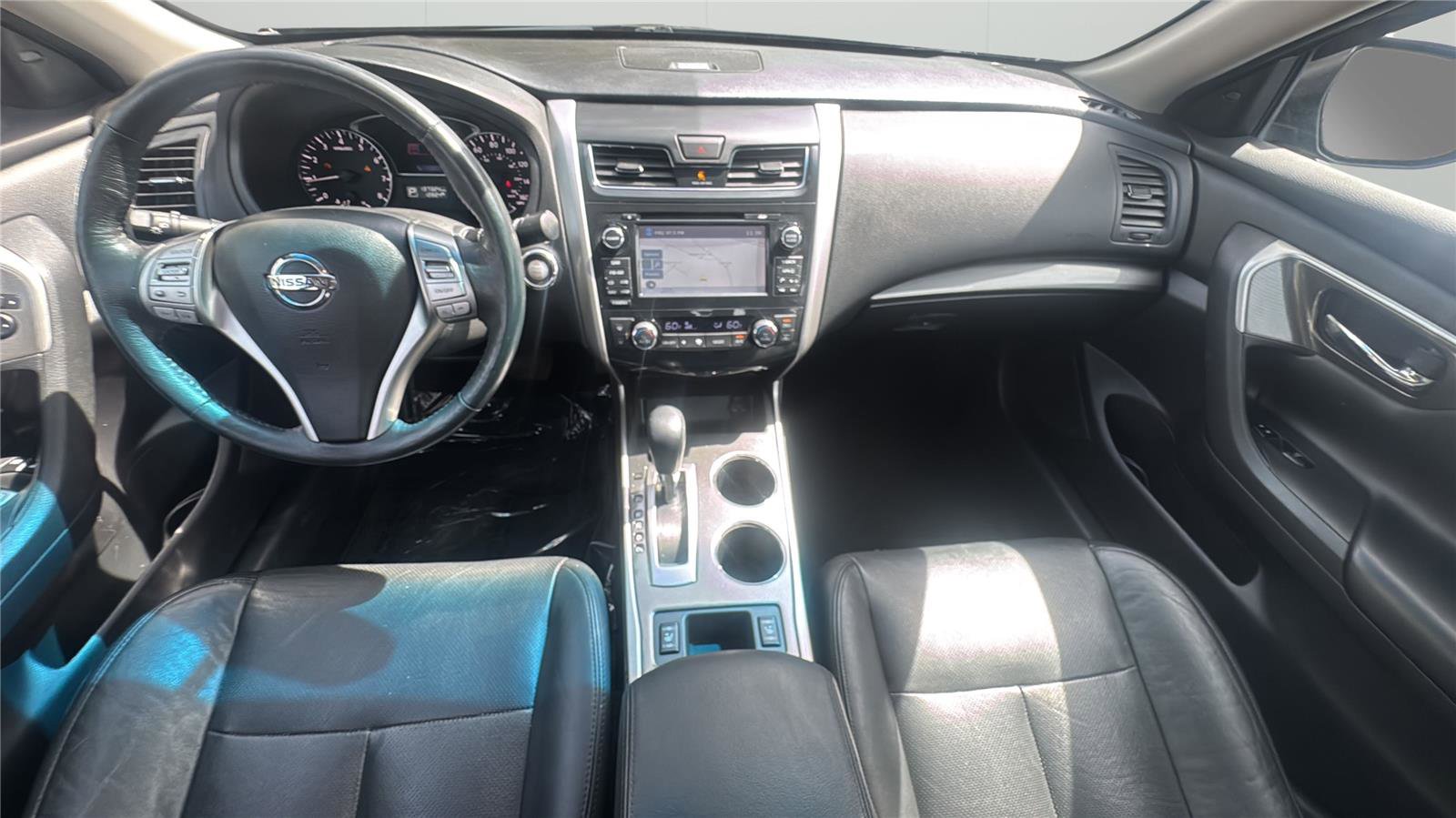 Used 2015 Nissan Altima 2.5 SL w/ Technology Package FWD image 22