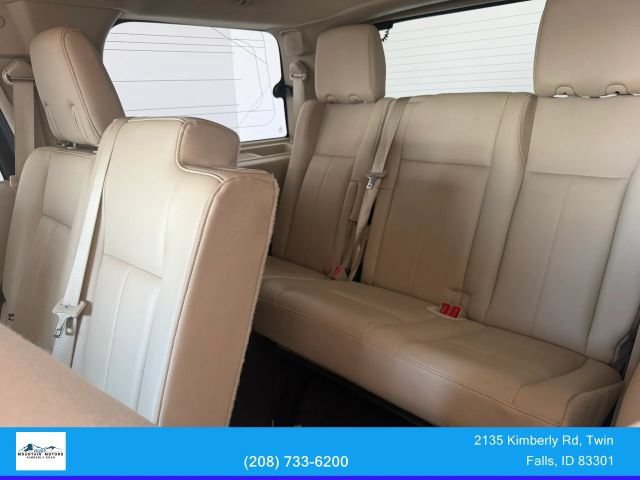 Used 2017 Ford Expedition Limited w/ Equipment Group 301A AWD/4WD image 24