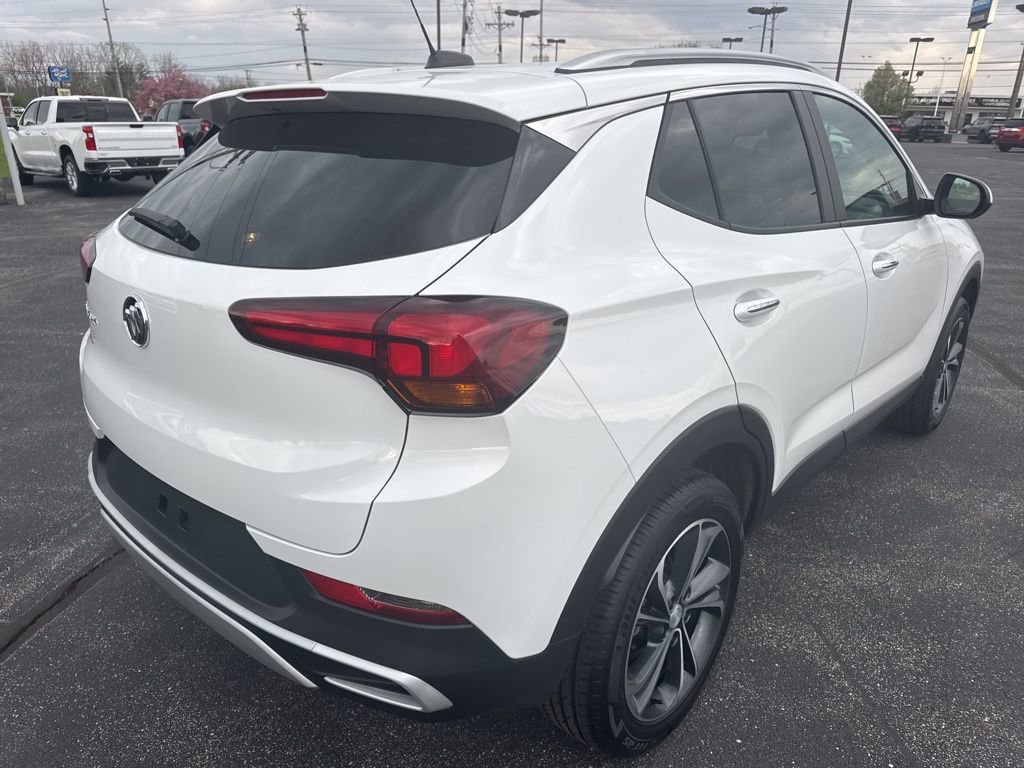 Used 2023 Buick Encore GX Select AWD/4WD image 16