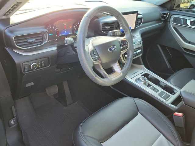 Used 2023 Ford Explorer XLT w/ Equipment Group 202A image 17