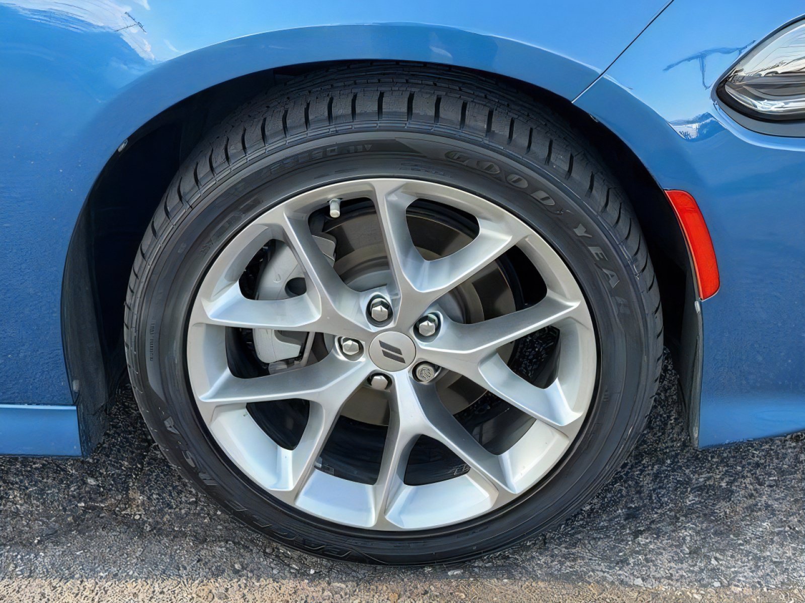 Used 2023 Dodge Charger GT w/ Navigation & Travel Group RWD image 9