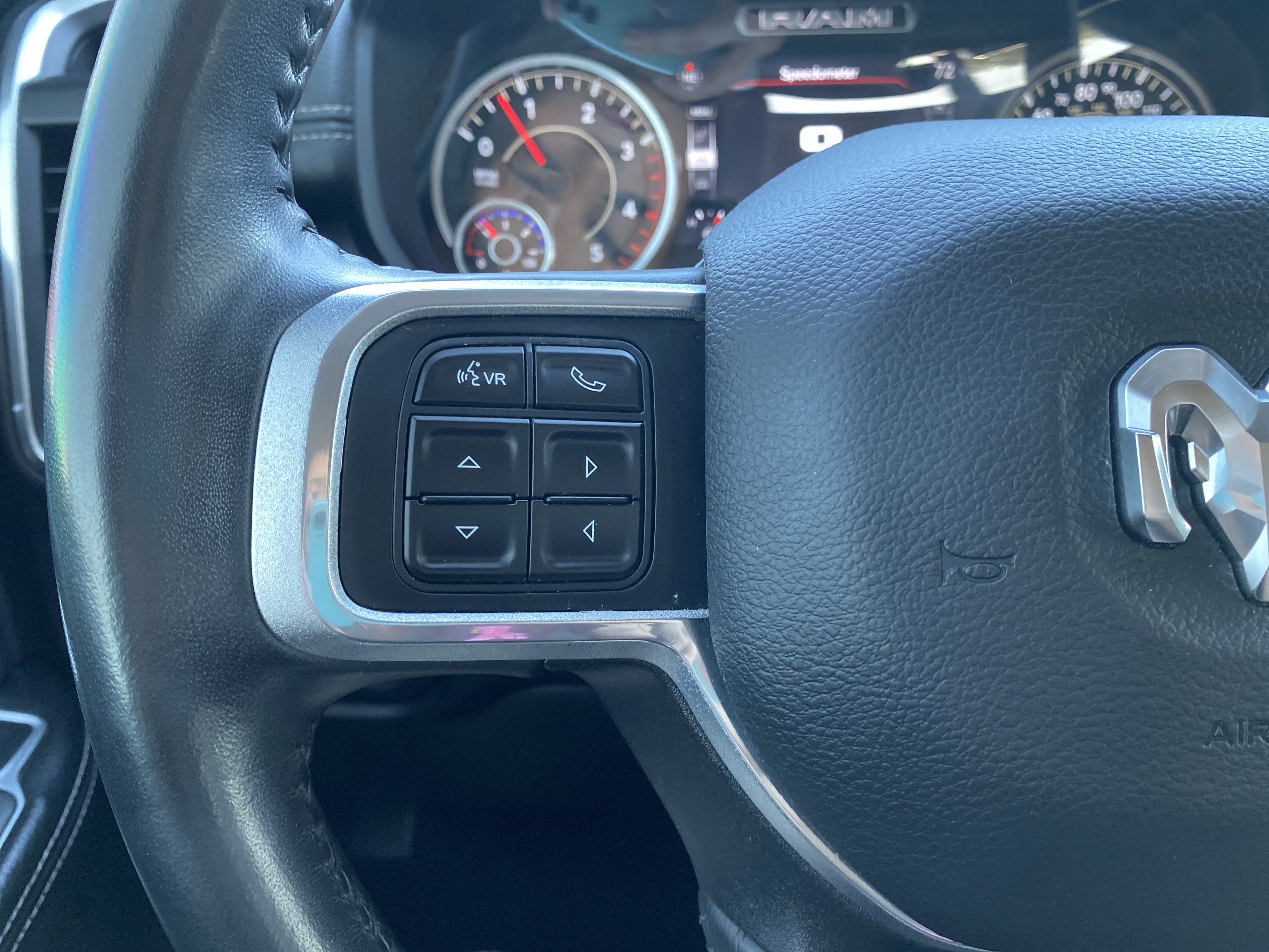 Used 2022 RAM 3500 Laramie AWD/4WD image 17