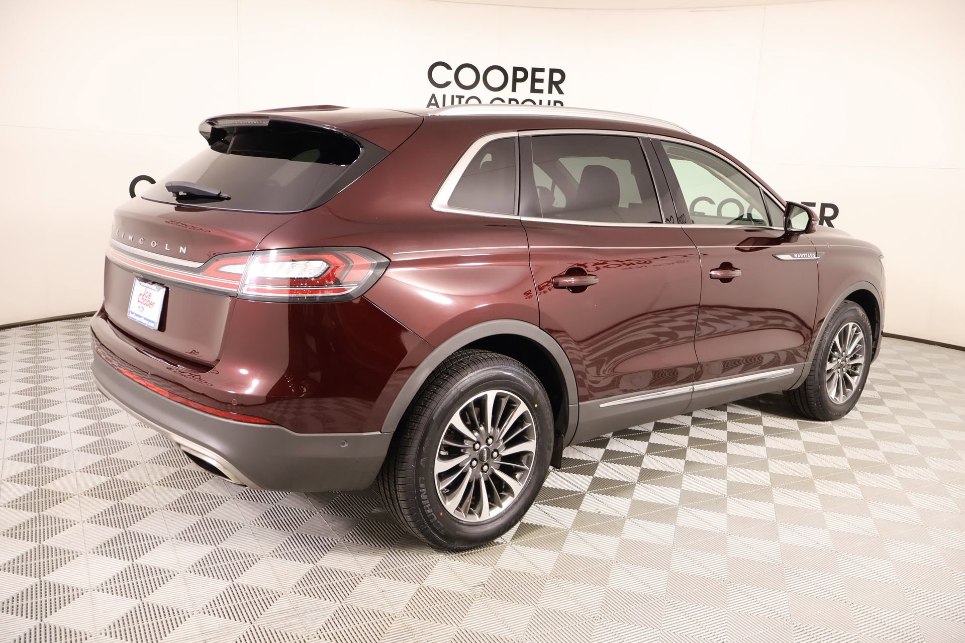 Used 2022 Lincoln Nautilus Reserve image 18