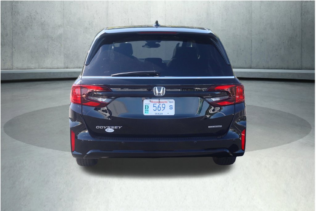 Used 2026 Honda Odyssey Touring image 11