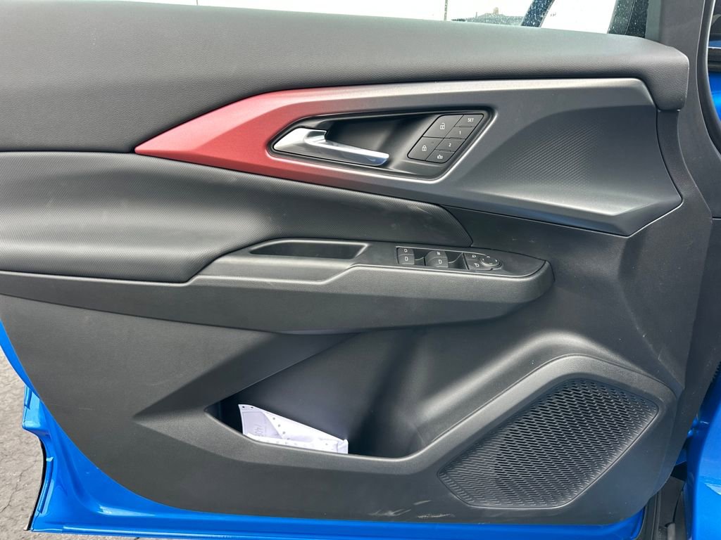 New 2026 Chevrolet Equinox EV RS image 12