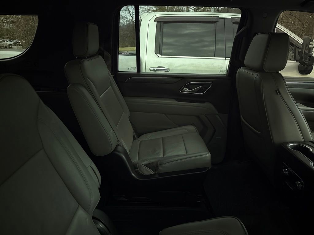 Used 2022 GMC Yukon XL SLT image 12
