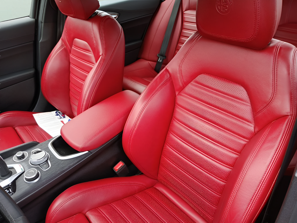 Used 2022 Alfa Romeo Giulia Sprint AWD/4WD image 23