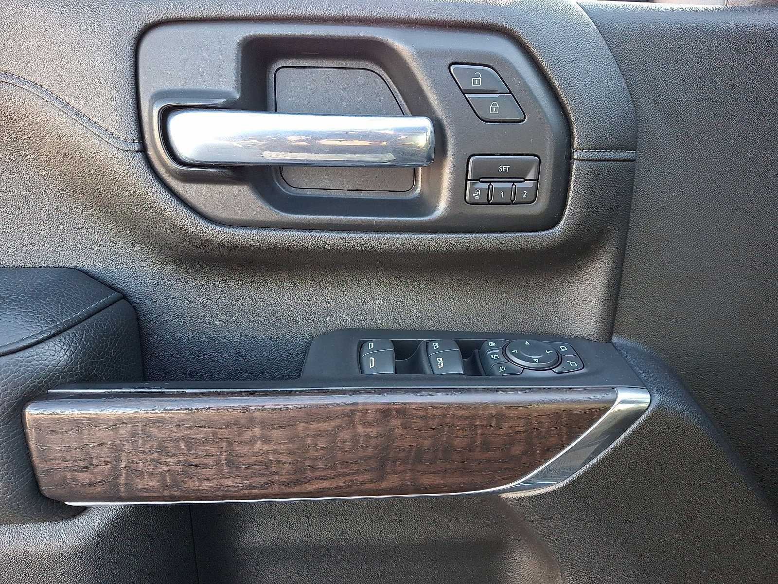 Used 2020 GMC Sierra 2500 Denali image 13