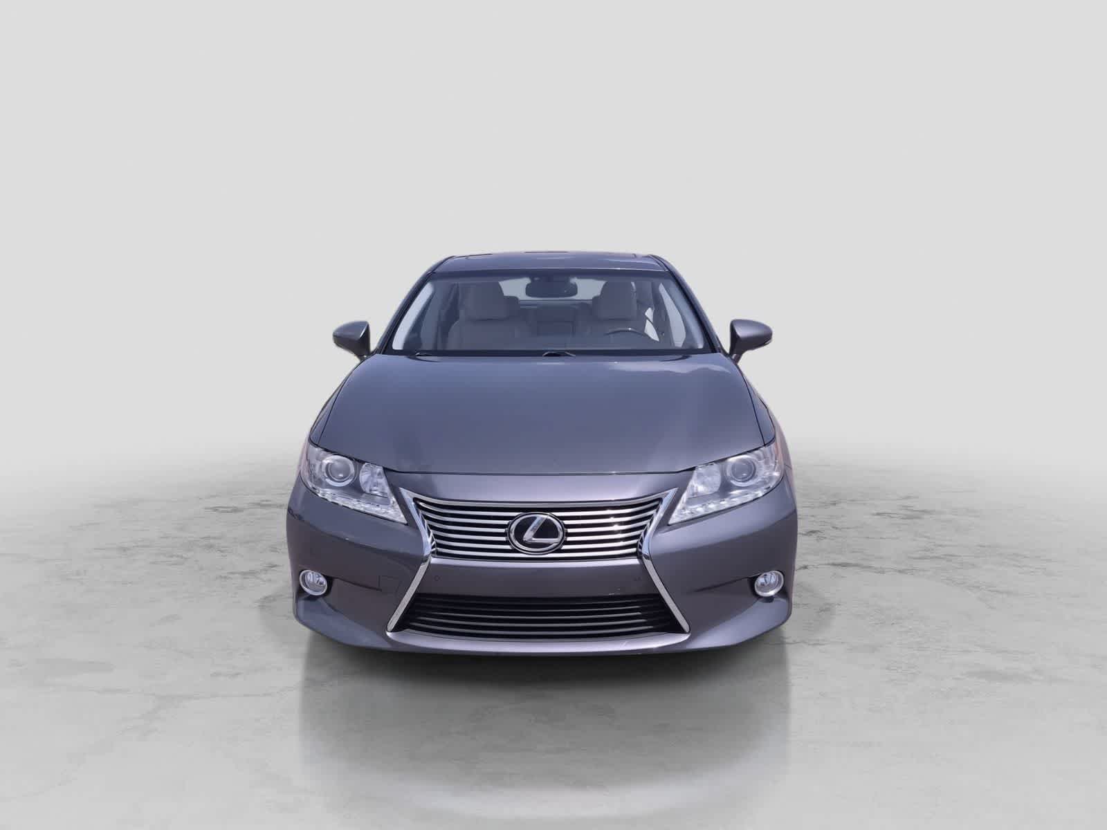 Used 2013 Lexus ES 350 w/ Luxury Pkg FWD image 3