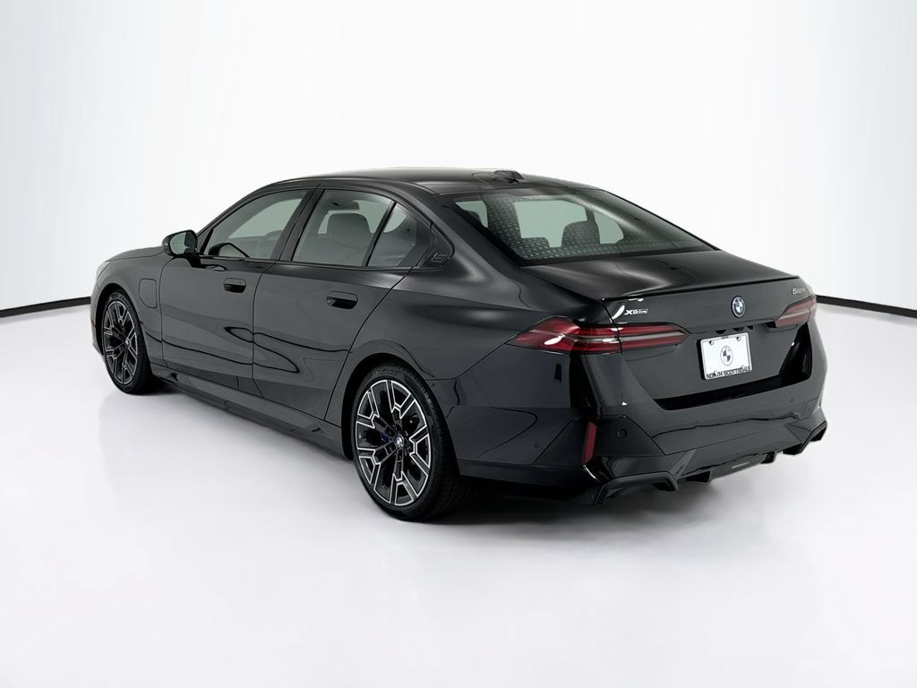 New 2027 BMW 550e xDrive AWD/4WD image 7