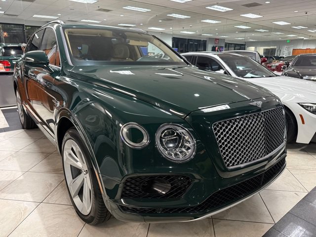 Used 2017 Bentley Bentayga AWD/4WD image 2