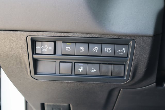 New 2025 Toyota Tundra Platinum image 21