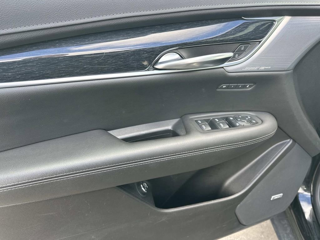 Used 2023 Cadillac XT5 Premium Luxury image 16
