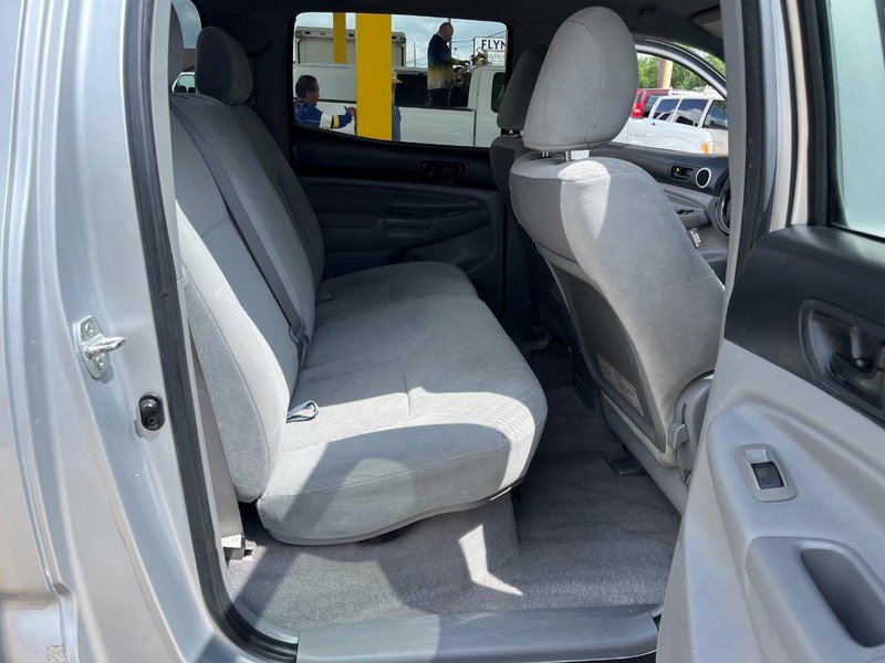 Used 2011 Toyota Tacoma PreRunner w/ SR5 Pkg #2 RWD image 10
