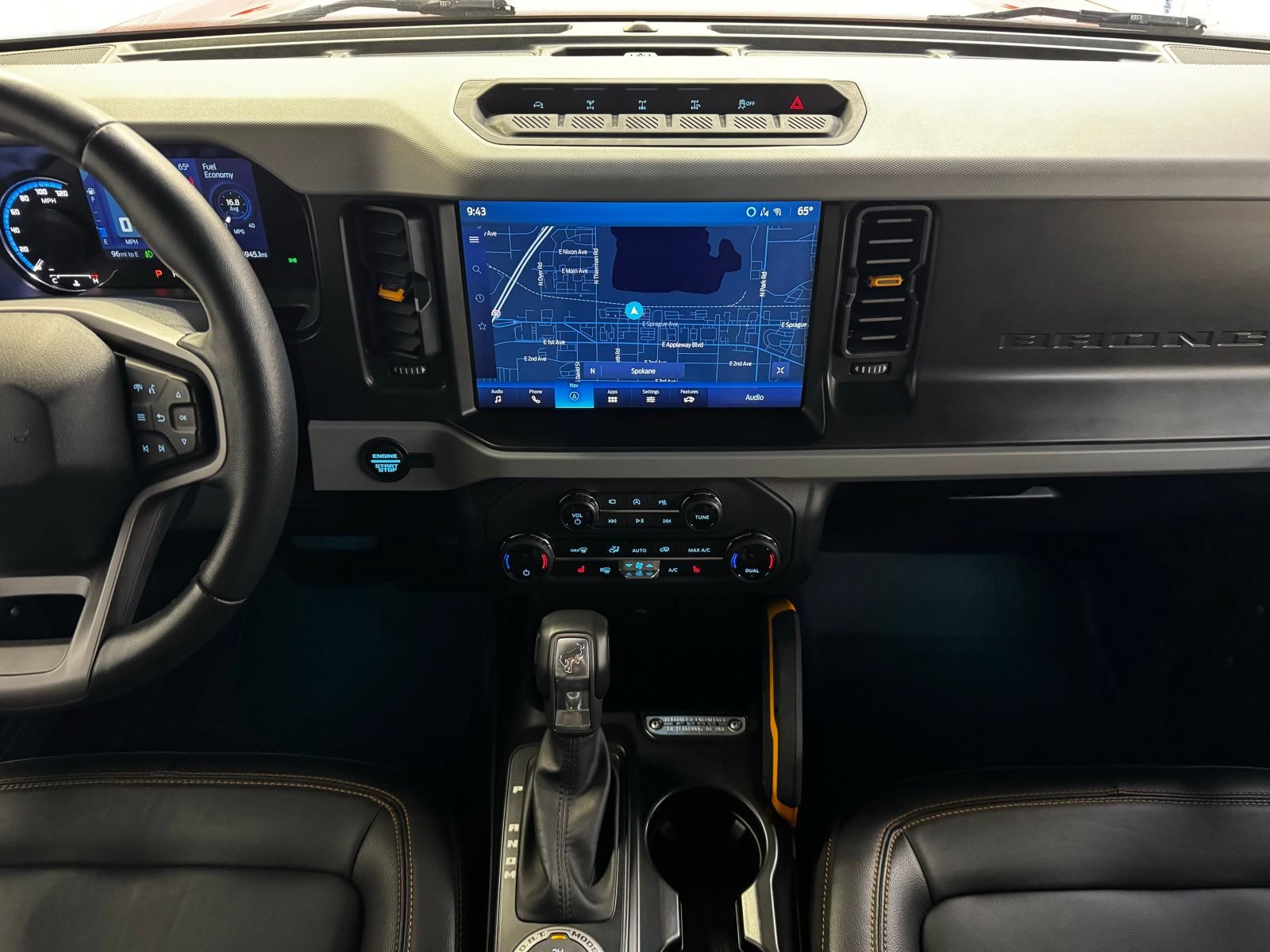 Used 2023 Ford Bronco Badlands AWD/4WD image 15
