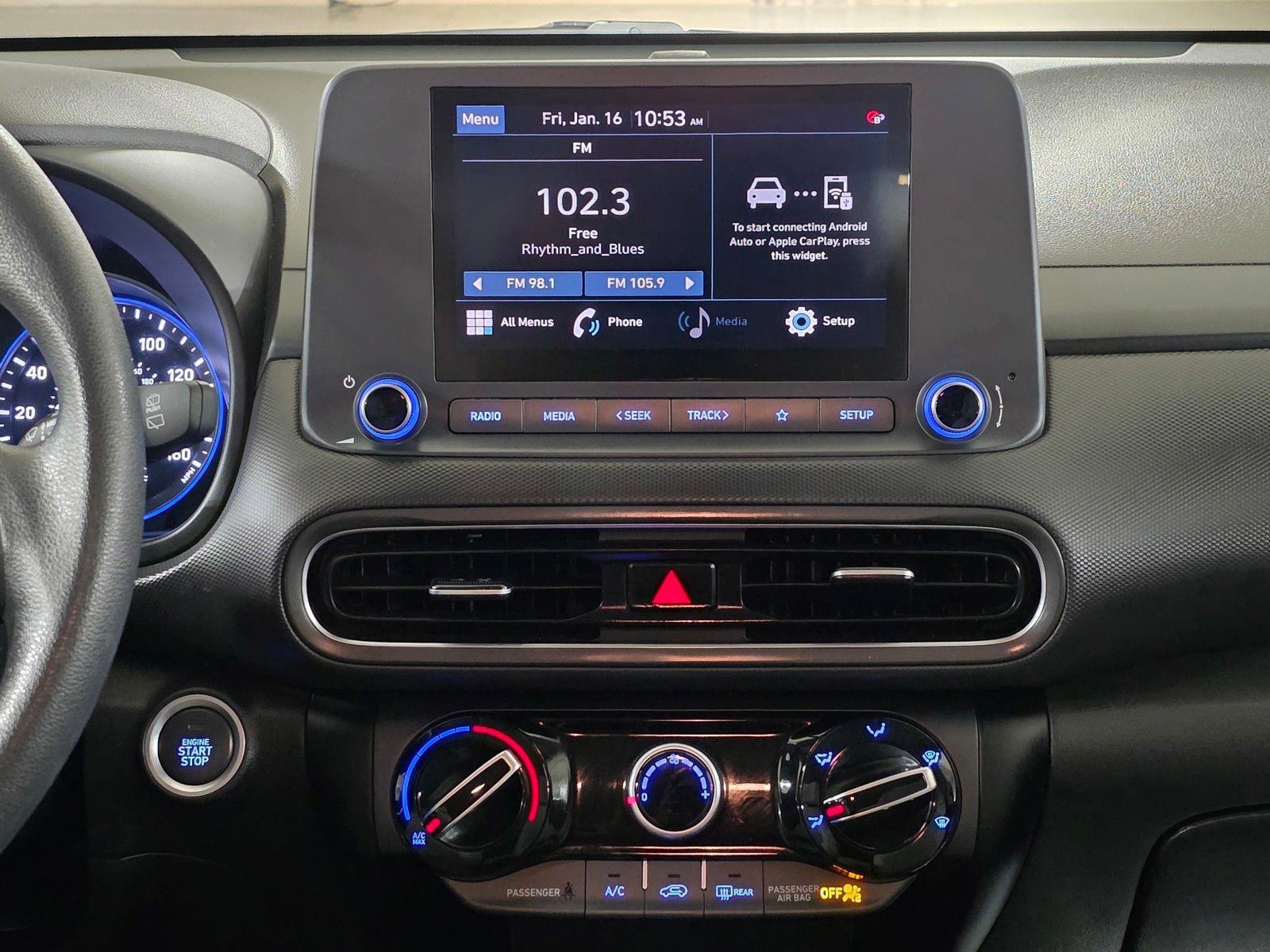 Certified 2023 Hyundai Kona SEL image 25