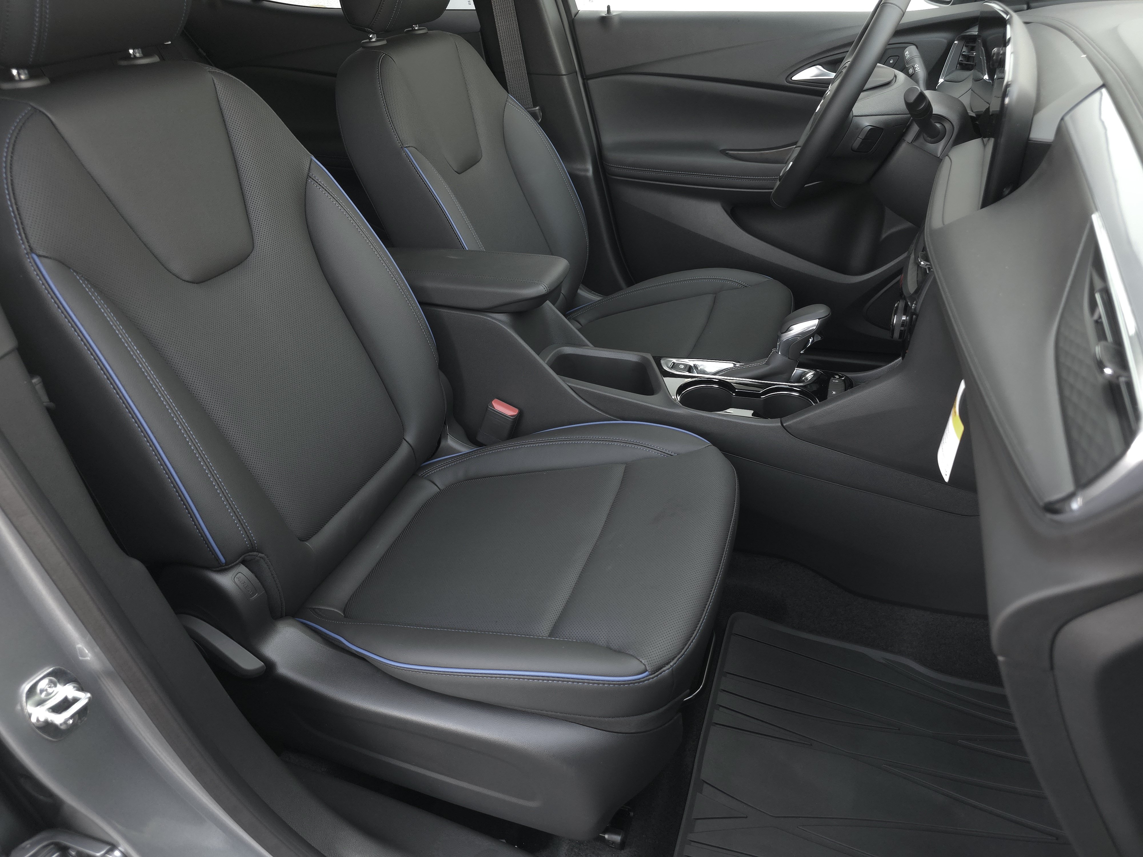 New 2026 Buick Encore GX Sport Touring w/ Comfort Package FWD image 32