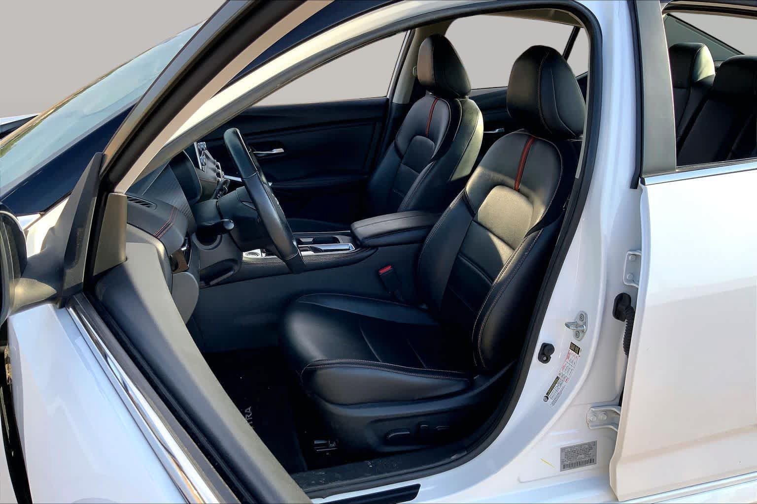 Used 2025 Nissan Sentra SR w/ SR Premium Package FWD image 8