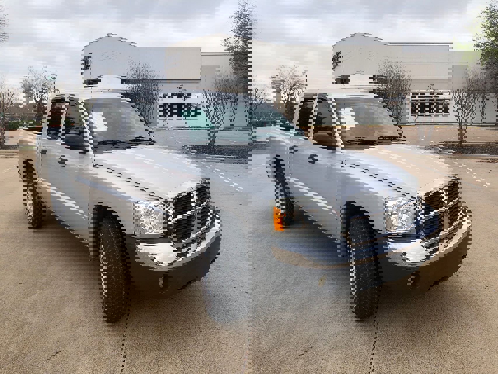 Used 2005 Dodge Dakota SLT image 4