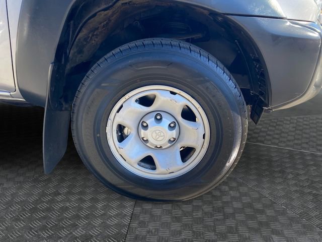 Used 2015 Toyota Tacoma 4x4 Access Cab V6 w/ Convenience Package image 32