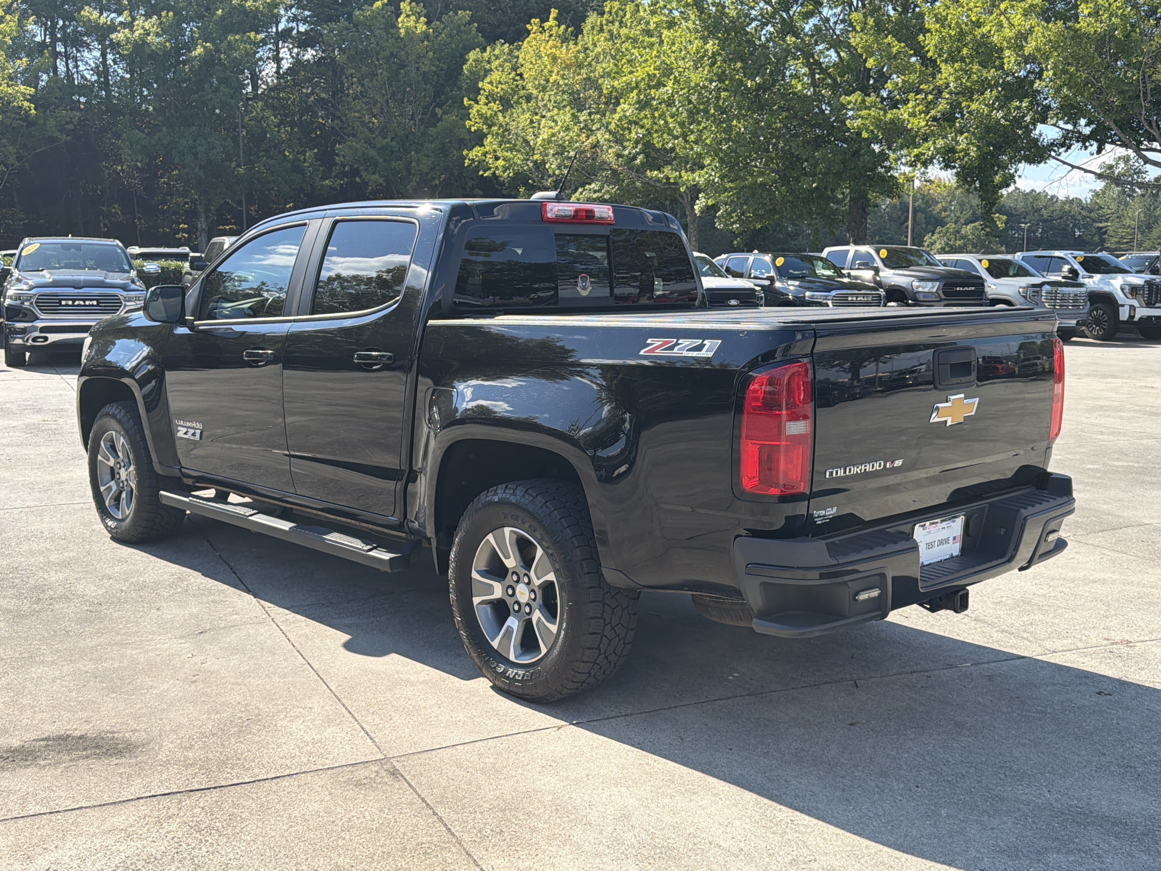 Used 2018 Chevrolet Colorado Z71 AWD/4WD image 5