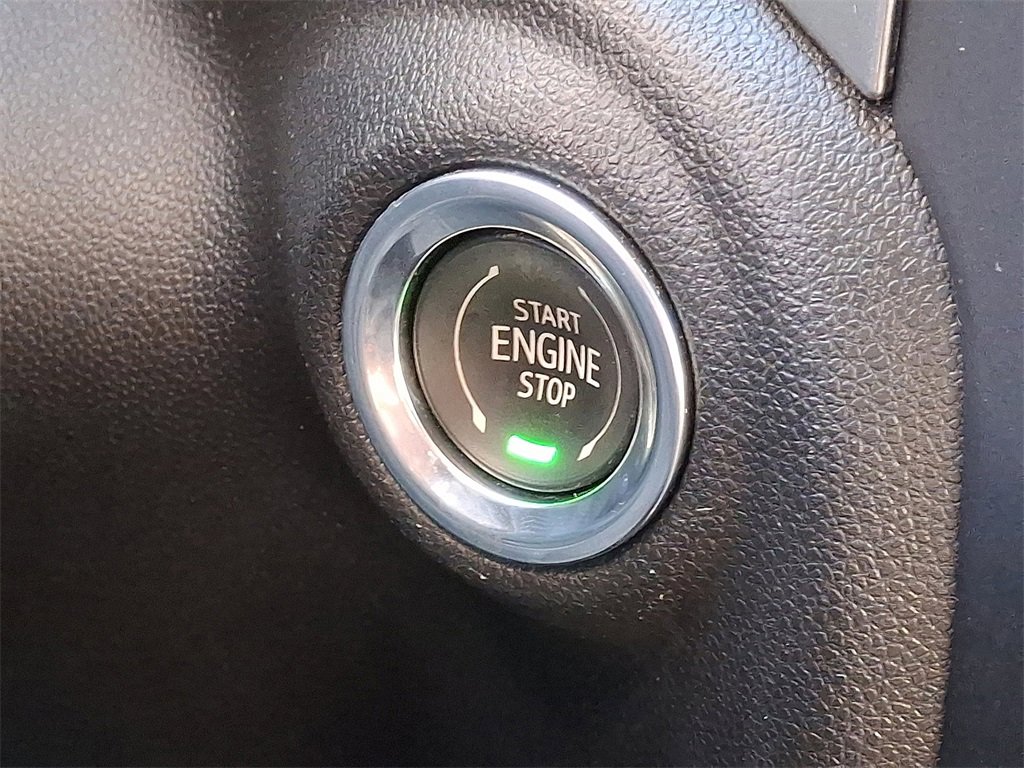 Used 2020 Chevrolet Silverado 2500 LTZ w/ Technology Package image 28