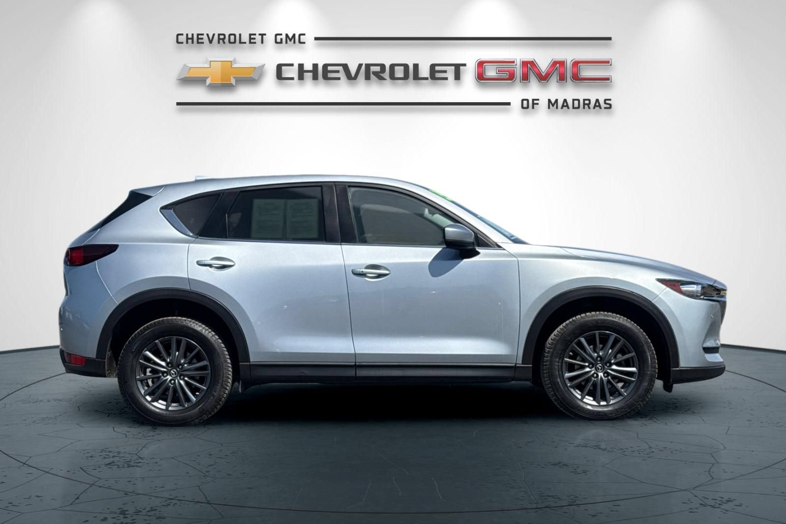 Used 2019 MAZDA CX-5 Touring AWD/4WD image 2