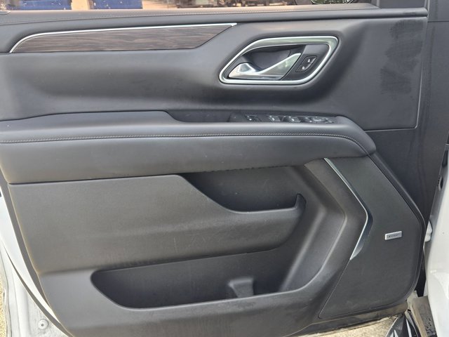 Used 2021 Chevrolet Suburban LT w/ LT Signature Plus Package RWD image 11